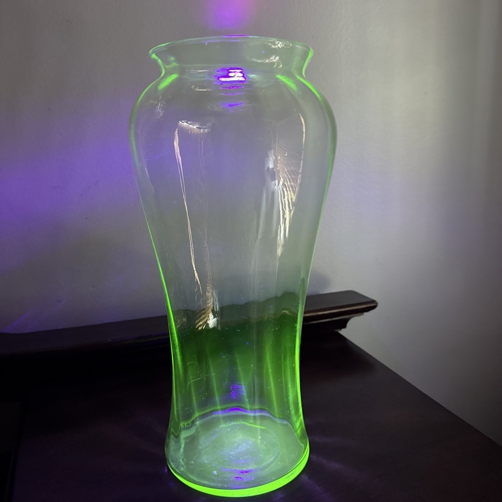 13" MCM Vintage Uranium Vaseline Vase Clear Glass Green